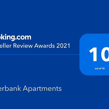 Riverbank Apartments 네언 외부 사진